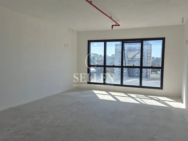 Sala com 81m², à venda, no bairro Menino Deus em Porto Alegre