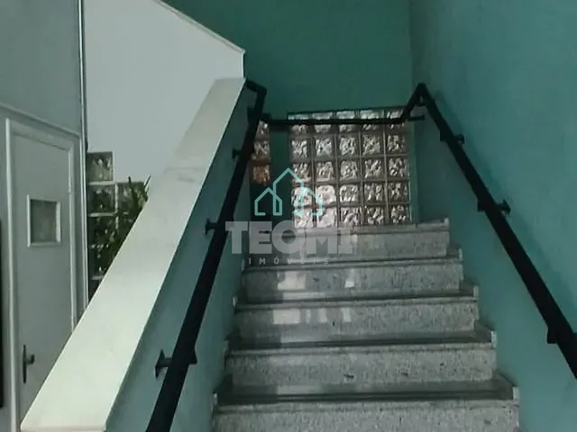 Sala com 31m², para alugar, no bairro Centro em Taubaté