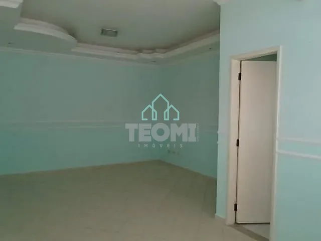 Sala com 31m², para alugar, no bairro Centro em Taubaté