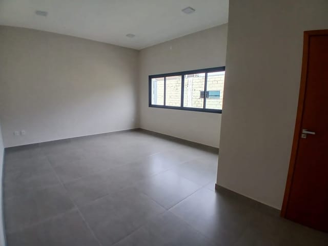 Sala para alugar, no bairro Jardim Recanto do Bosque em São João da Boa Vista