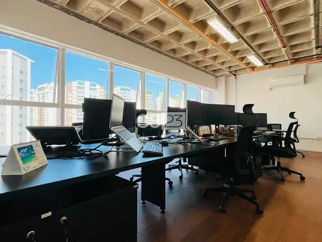 Sala à venda, no bairro Gleba Fazenda Palhano em Londrina