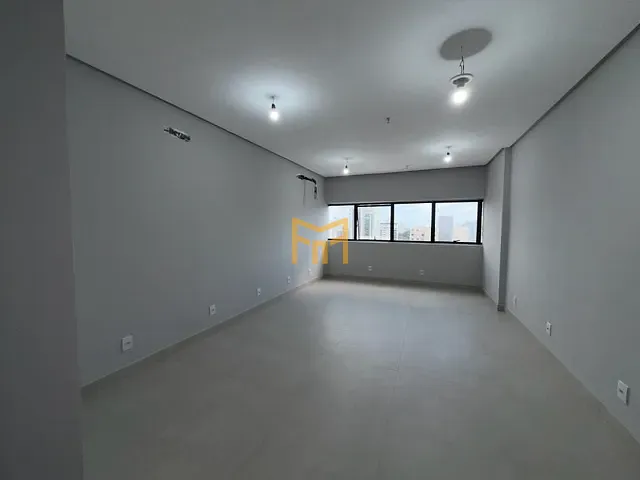 Sala para alugar, no bairro Umarizal em Belém