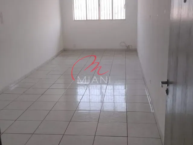 Sala com 32m², para alugar, no bairro Vila Polopoli em São Paulo