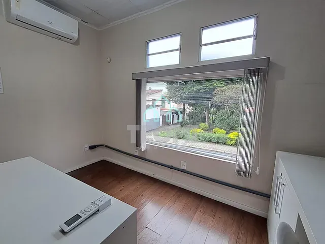 Sala para alugar, no bairro Monção em Taubaté