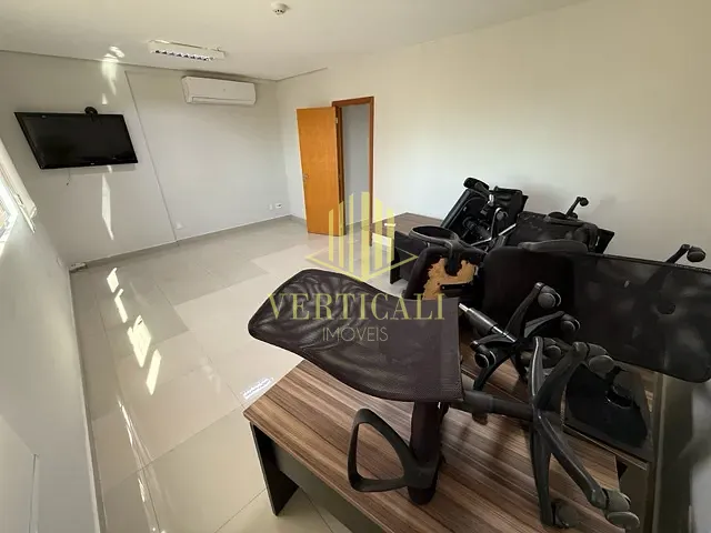 Sala para alugar, no bairro Bosque da Saúde em Cuiabá