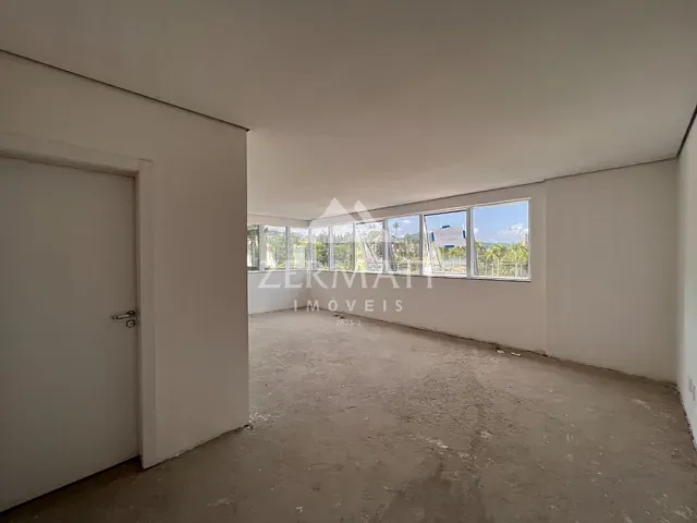 Sala com 343m², à venda, no bairro Centro (Blumenau) em Blumenau