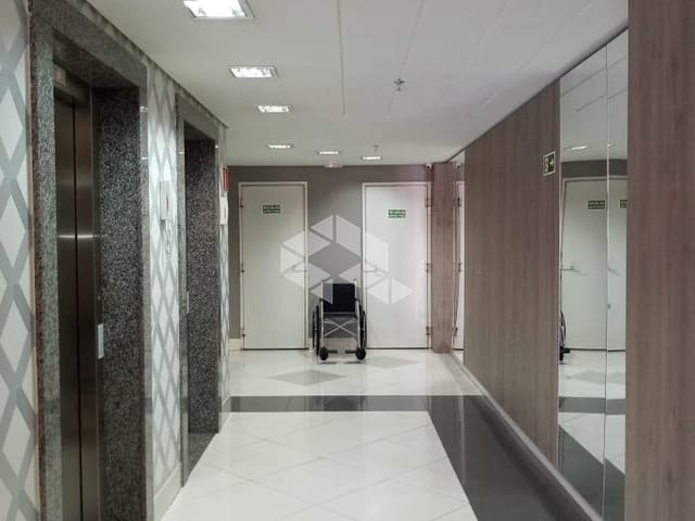 Sala à venda, no bairro Centro em Caxias do Sul
