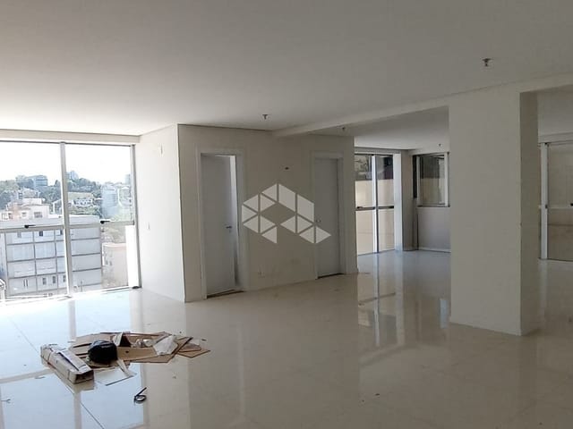 Sala à venda, no bairro Centro em Caxias do Sul