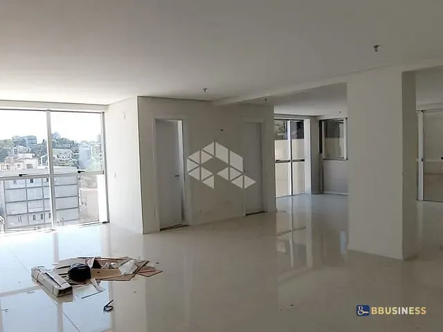 Sala à venda, no bairro Centro em Caxias do Sul