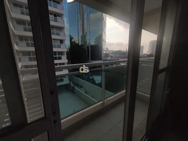 Sala à venda, no bairro Barra Funda em São Paulo