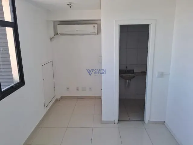 Sala à venda ou para alugar, no bairro Centro em São José dos Campos
