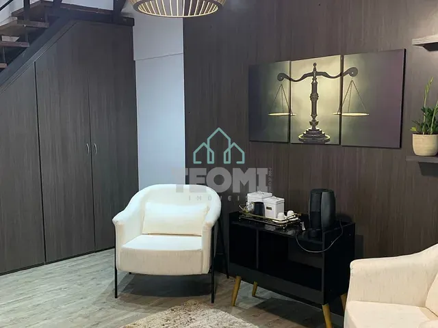 Sala à venda ou para alugar, no bairro Centro em Taubaté