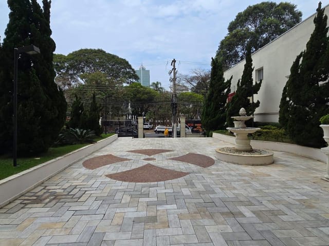 Foto do Sala - 🔝 Sala Comercial Duplex com Estilo e Vista Incrível! | Unique Imóveis