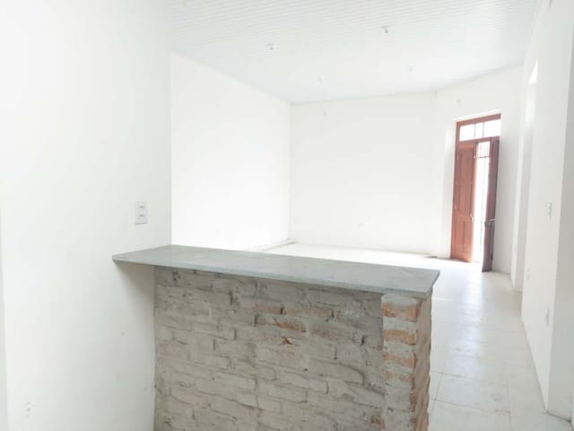 Sala à venda, no bairro Porto em Pelotas