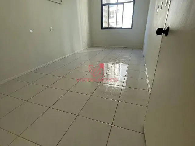 Sala para alugar, no bairro Praia do Canto em Vitória