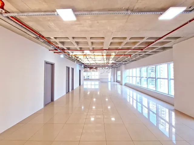 Sala com 283m², para alugar, no bairro Gleba Fazenda Palhano em Londrina