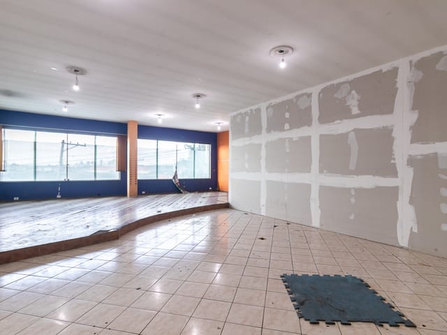 Sala para alugar, no bairro Parque São Lucas em São Paulo