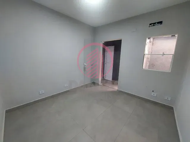 Sala com 13m², para alugar, no bairro Mutinga em Osasco