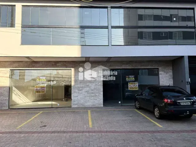 Sala para alugar, no bairro Centro em Rolândia