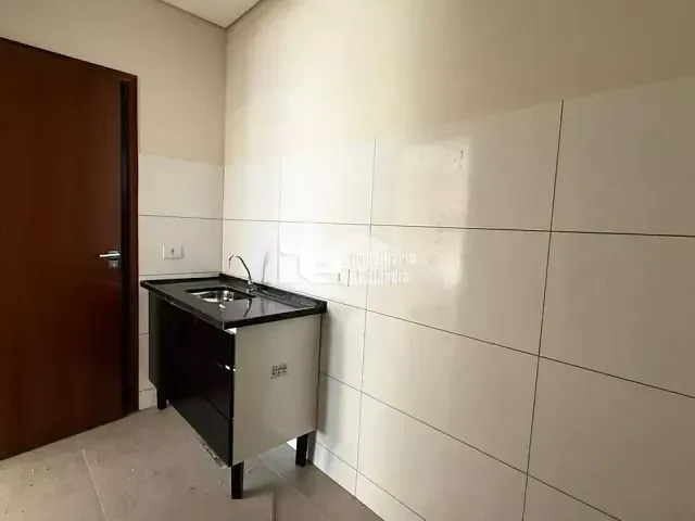 Sala para alugar, no bairro Centro em Rolândia