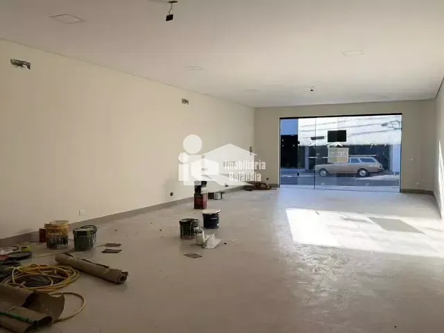 Sala para alugar, no bairro Centro em Rolândia