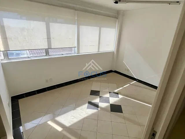 Sala à venda, no bairro Vila Boaventura em Jundiaí