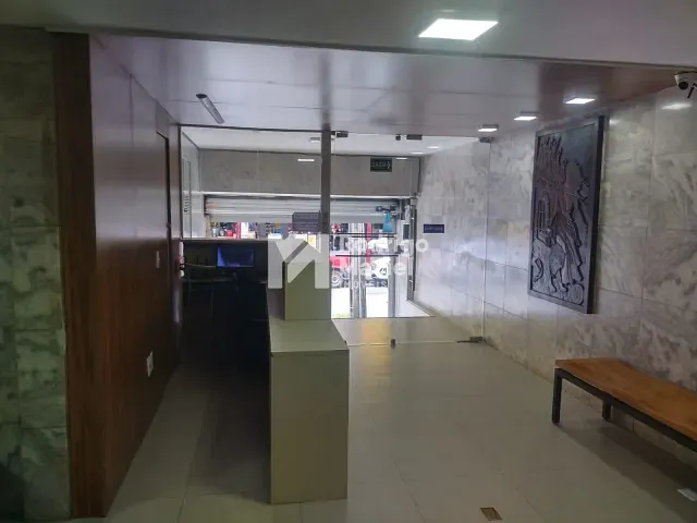Sala à venda ou para alugar, no bairro Santo Antônio em Recife