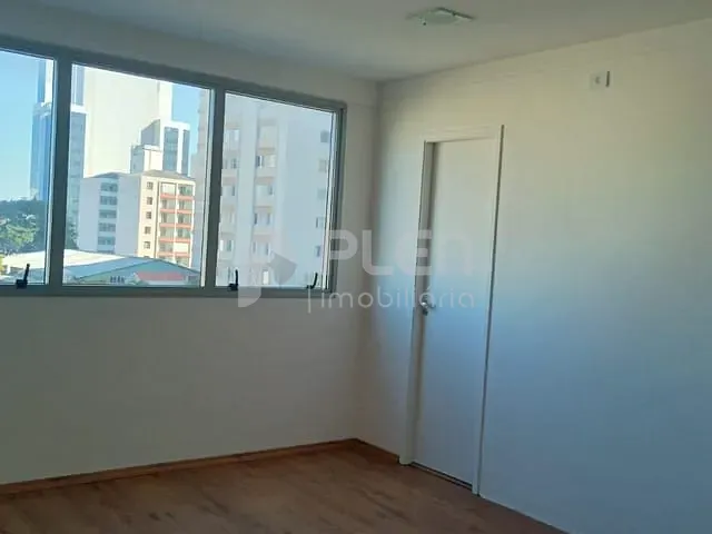 Sala para alugar, no bairro Santana em São Paulo