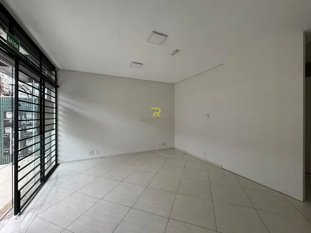 Sala com 150m², para alugar, no bairro Centro em Guarapuava