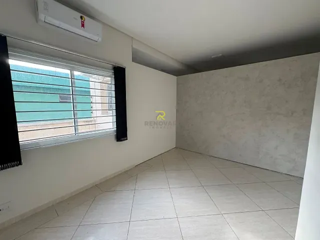 Sala com 150m², para alugar, no bairro Centro em Guarapuava
