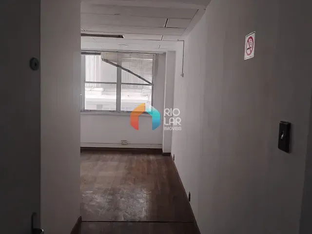 Sala à venda, no bairro Centro em Rio de Janeiro