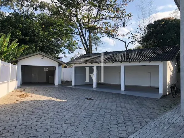 Sala para alugar, no bairro Centro em Tijucas