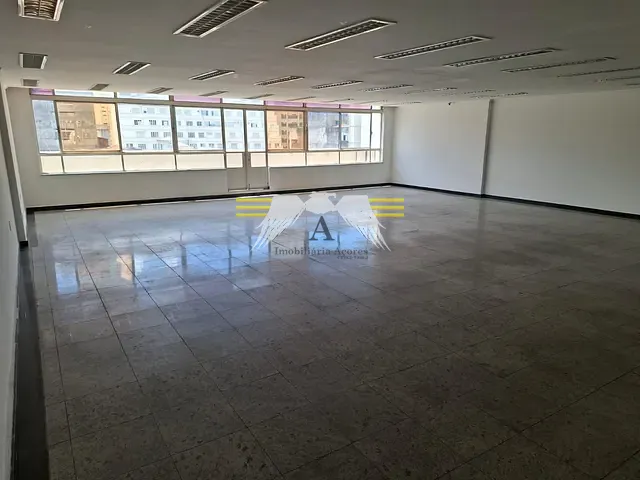 Sala à venda, no bairro República em São Paulo