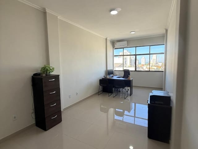 Sala para alugar, no bairro Centro em Macaé