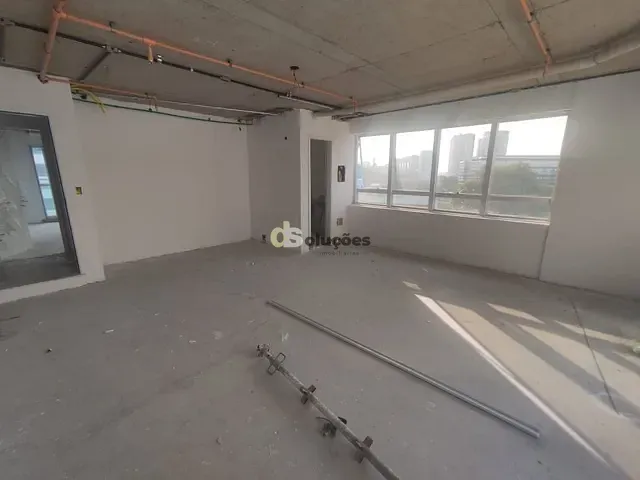 Sala à venda, no bairro Barra Funda em São Paulo