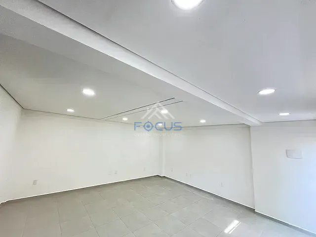 Sala com 35m², para alugar, no bairro Centro em Jundiaí
