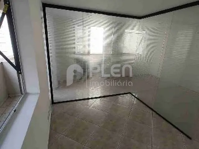 Sala à venda, no bairro Vila Mariana em São Paulo