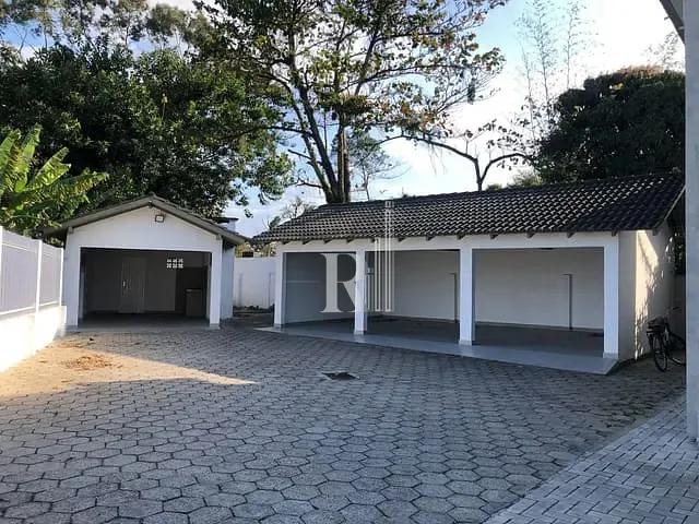 Sala para alugar, no bairro Centro em Tijucas