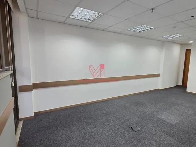 Sala para alugar, no bairro Enseada do Suá em Vitória