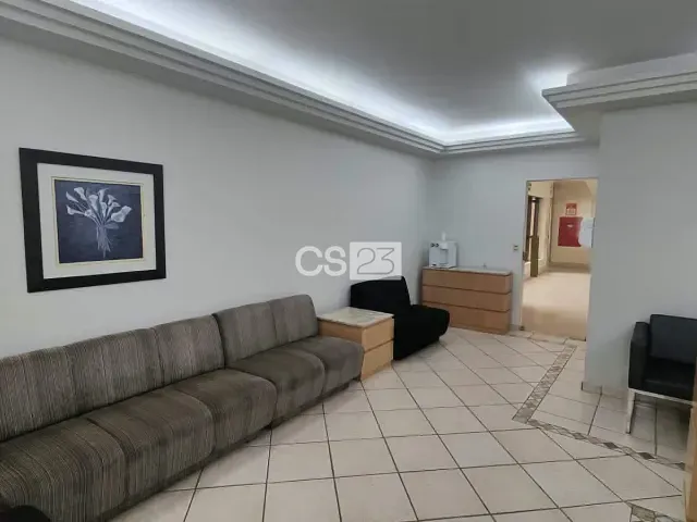 Sala com 169m², para alugar, no bairro Vila Ipiranga em Londrina