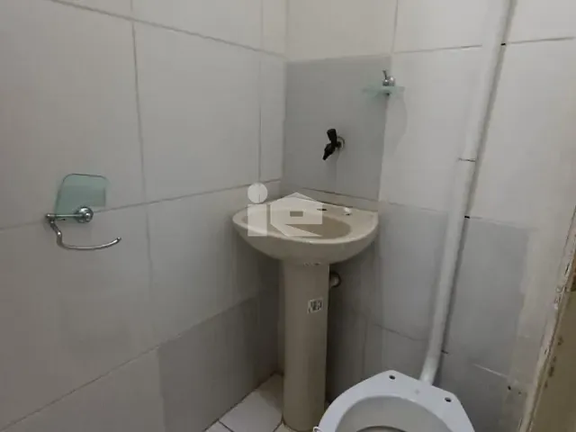 Sala para alugar, no bairro Centro em Rolândia