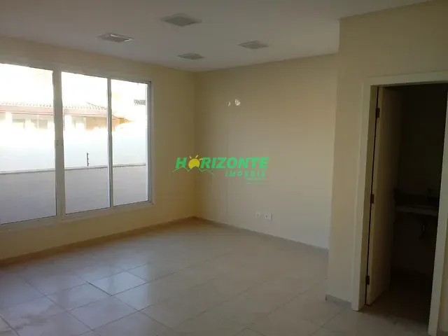 Sala com 27m², para alugar, no bairro Urbanova em São José dos Campos