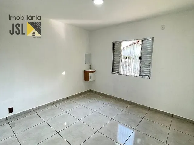 Sala com 300m², para alugar, no bairro Vila Resende em Caçapava