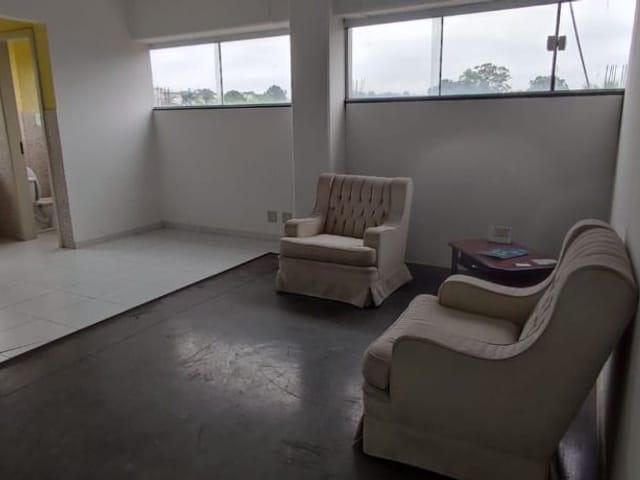 Sala com 15m², para alugar, no bairro Jardim da Glória em Cotia
