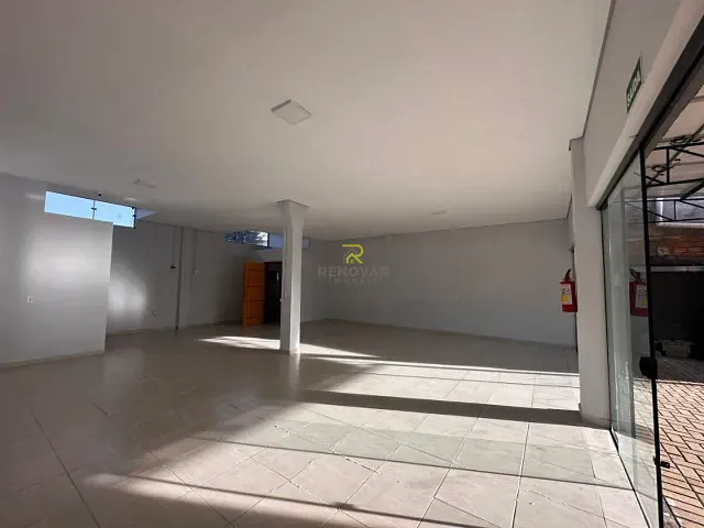Sala com 90m², para alugar, no bairro Industrial em Guarapuava