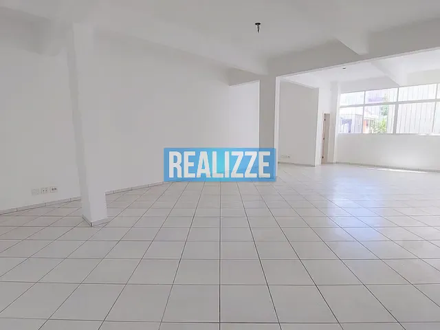 Sala para alugar, no bairro Centro em Marau