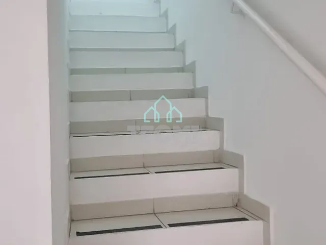 Sala para alugar, no bairro Parque Residencial Bom Conselho em Taubaté