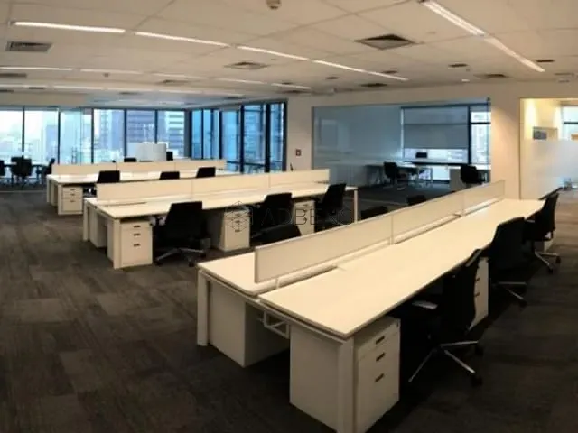 Sala com 650m², para alugar, no bairro Vila Nova Conceição em São Paulo