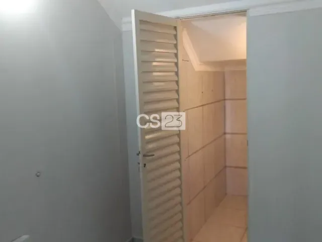 Loja com 130m², para alugar, no bairro Industrial em Londrina