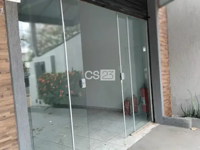 Loja com 130m², para alugar, no bairro Industrial em Londrina
